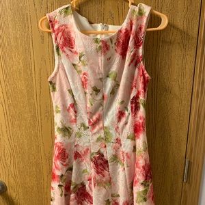 Spring sleeveless dress